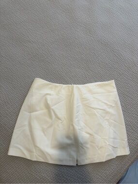 Aritzia Cream High-Waist Tailored Skort